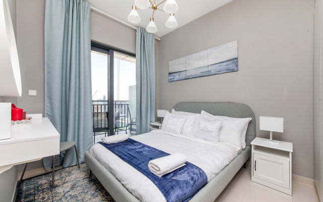 Zada Tower 1br with Excellent Dubai Canal View Apartments