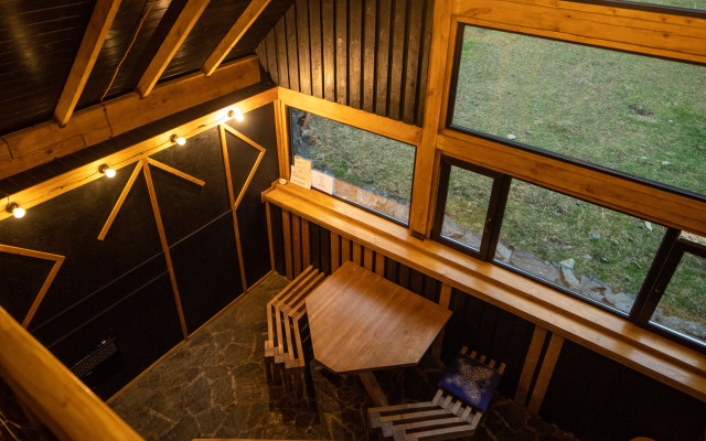 Частный дом Чёрный Викинг у Black Point в Тегенекли