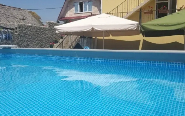 Domik U Morya Guest house