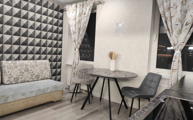 Na Ulitse Tikhiy Proyezd 6 Flat