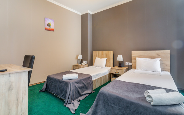 Merlin Hotel