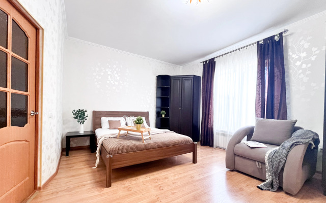 Prostornaya Kvartira V Tsentre Apartments