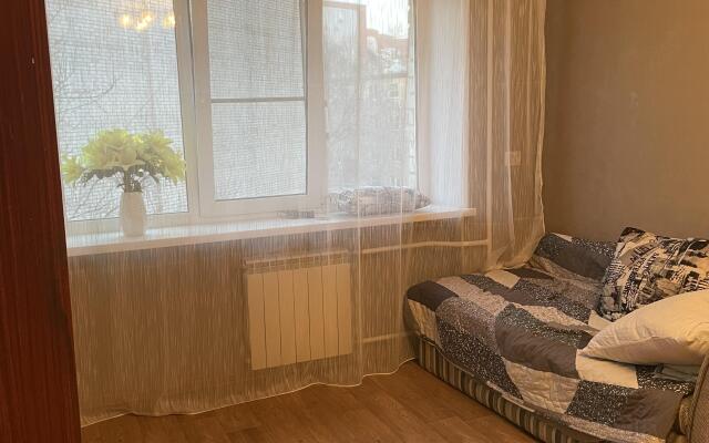 Квартира на троих в центре