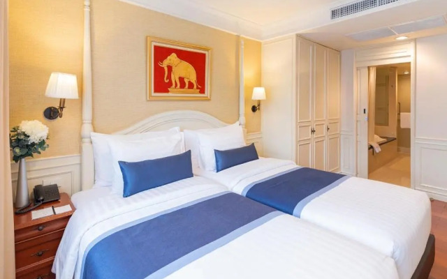 Отель Centre Point Hotel Sukhumvit 10