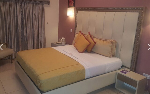 Calabar Harbour Resort SPA Hotel