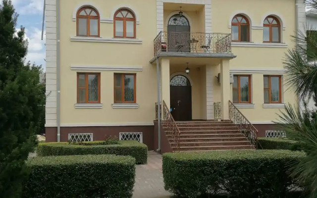 Ray U Pruda Guest House