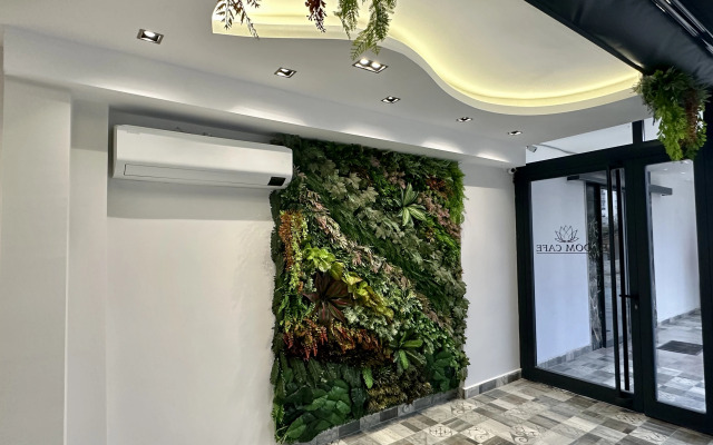 BLOOMTALYA Hotel