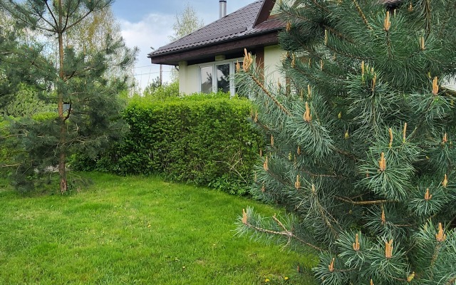 Na Beregu Ozera s Vmestimostu 18 Chelovek Private House.