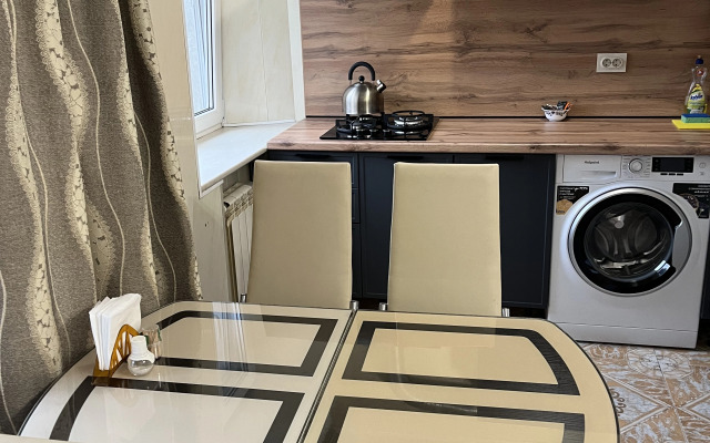 2-Kh Komnatnaya V Kurortnoy Zone G. Zheleznovodsk Flat