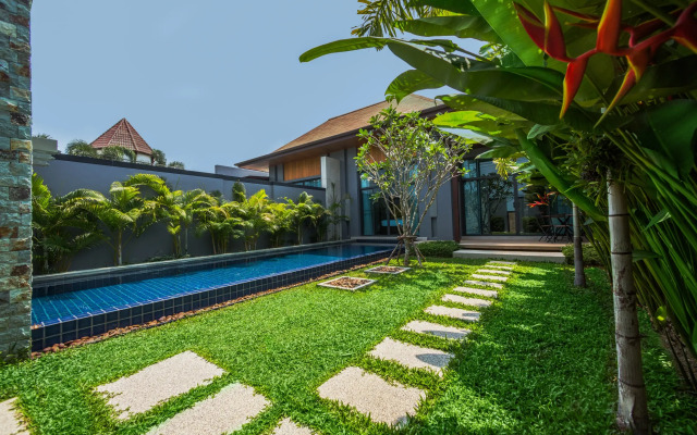 Miriama 2 Bedroom Near Naiharn Beach Villa
