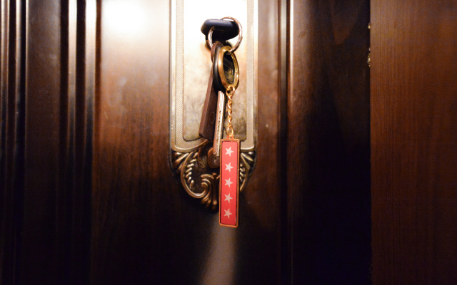 Pyat' Zvezd Komfort Na Ploschadi Revolyutsii Apartments