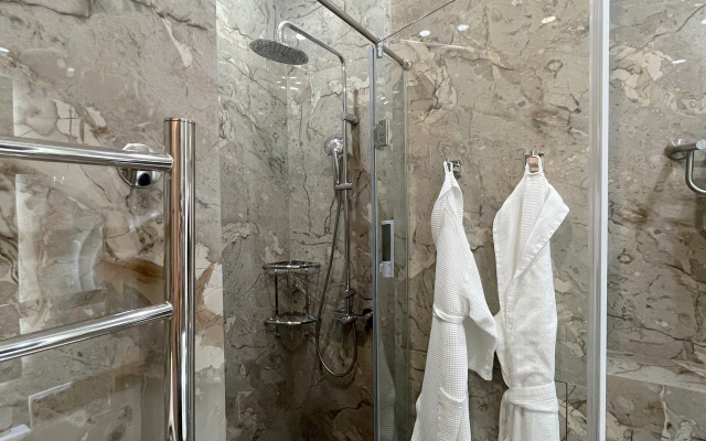 Апартаменты inSochi в центре с видом на Навагинскую N303