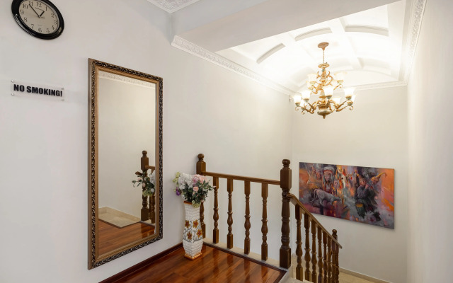 Soluxe Hotel