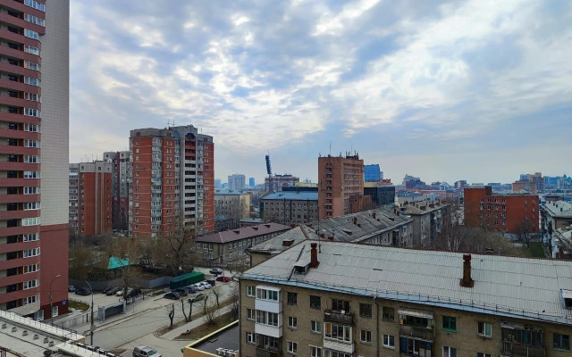 Na Ulitse Semyi Shamshinykh 77 Flat