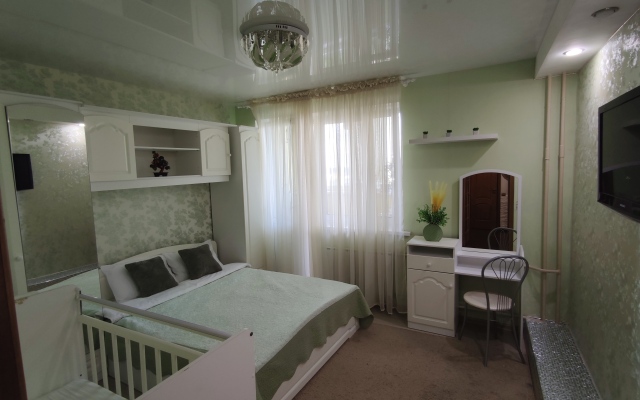 Komfort Na Khlebozavodskoy 28/5 Apartments