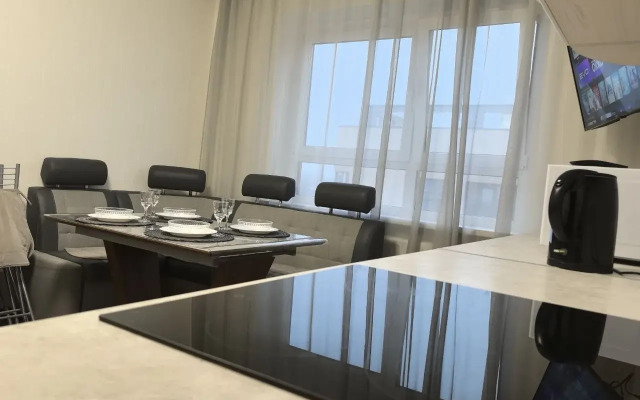 2-Kom.kv. Zelenaya Vertikal Flat