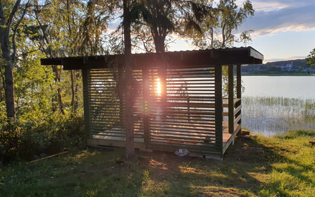 Khizhina U Ozera Guest house