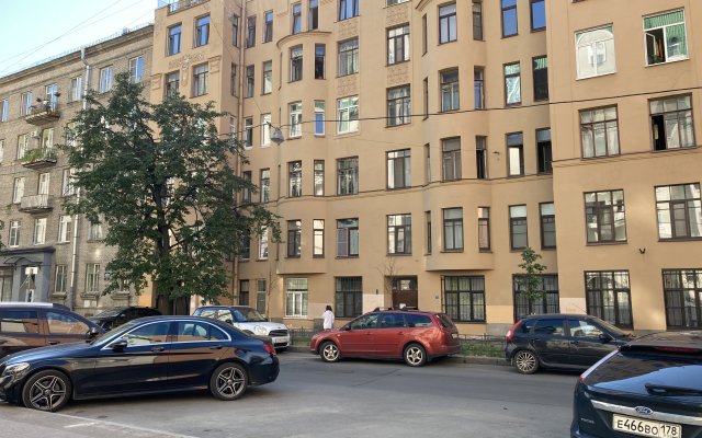 Petrogradskaya Apartments
