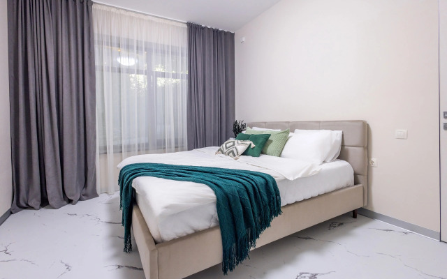 Myhomeyourhome na Fadeeva 34 Flat