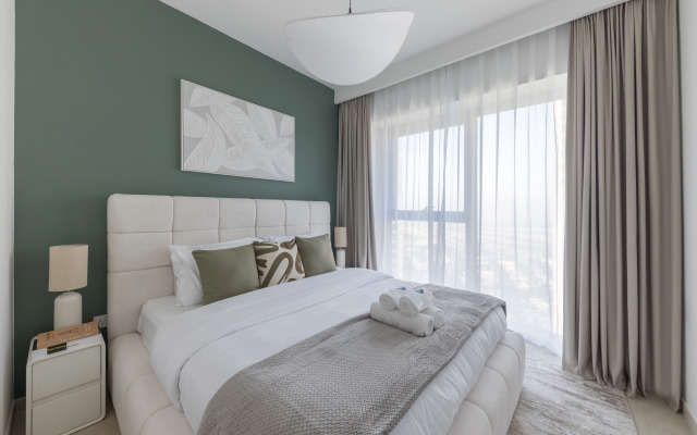 Welcome Home in Downtown Views Apartments