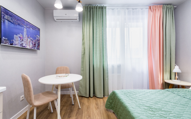 Sovremennaya studiya dlya dvoikh vozle  Ekspo-grad Flat