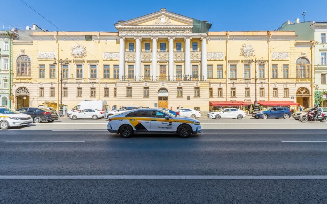 Апартаменты MMyhomeYourhome на Невском 84-86