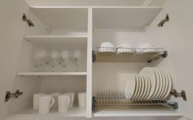 Kofein Na Proyezde Tikhiy Flat