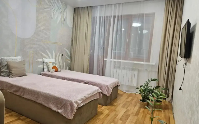 Dvukhkomnatnaya Kvartira S Dizaynerskim Remontom Na Gudovantseva 51 Flat