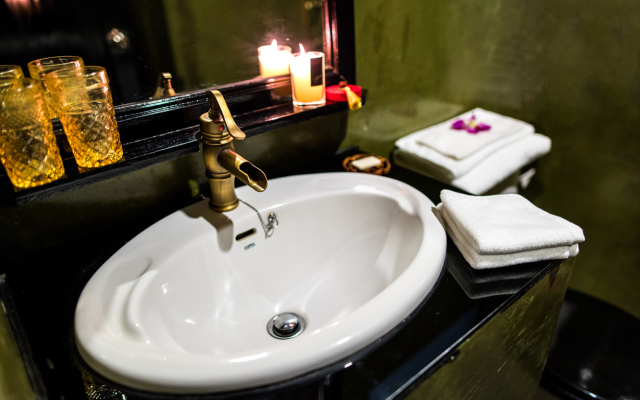 Pleasure Harbour Boutique Hotel