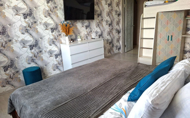 S Individualnym Parkovochnym Mestom, Bataysk Flat