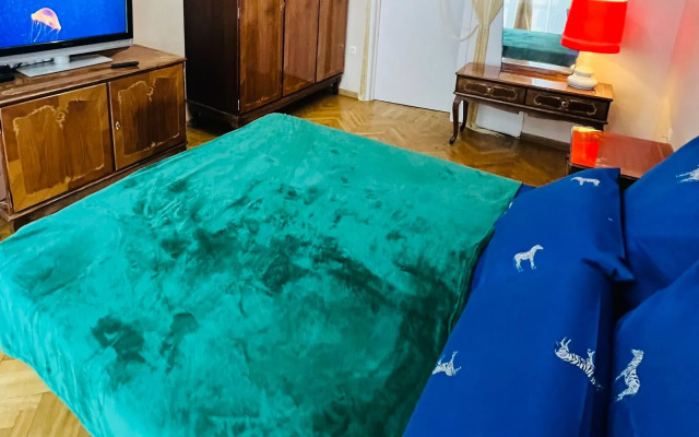 Sokolnicheskaya Slobodka Flat