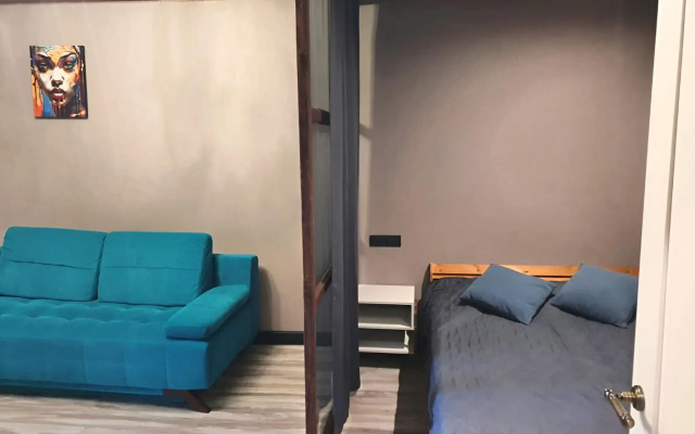 Ryadom s Morem i Vokzalom Flat