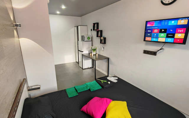 Апартаменты Уникальная Студия прямо напротив Политеха Мира 34