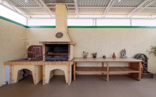 Aura Guest House