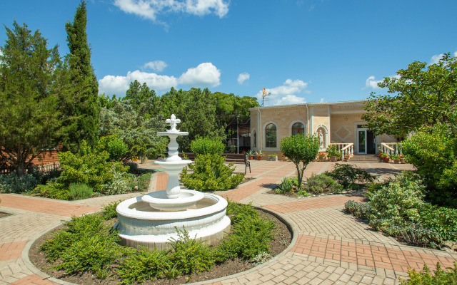 Alternativa Hotel