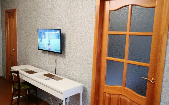 Квартира у Госпиталя и Нефтезавода