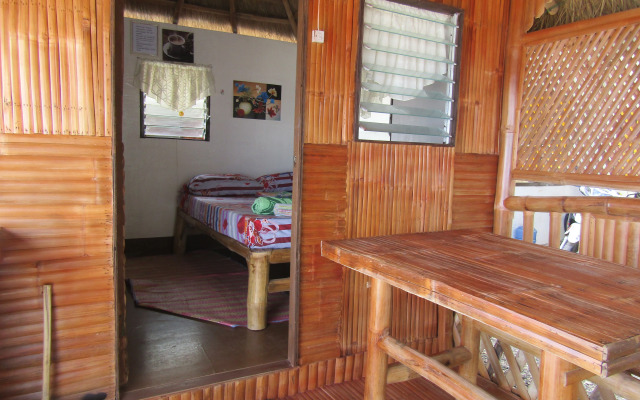 Бунгало Bamboo village on the beach