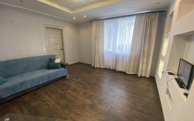 Ryadom S Vokzalom Flat