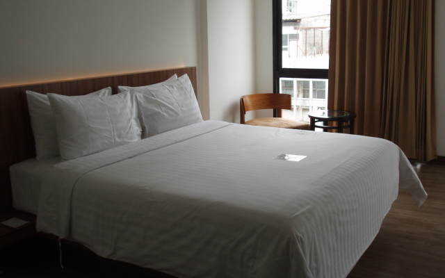 Sacha's Uno Hotel
