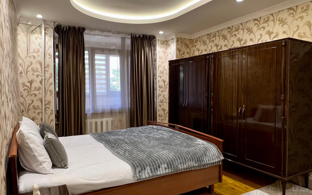 Апартаменты Дружба 8/1