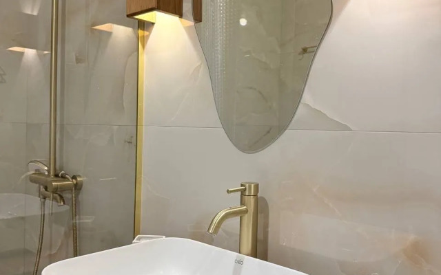 Апартаменты Сталинка на Первой Линии