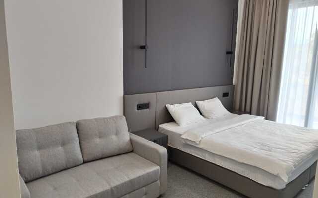 Azanta Hotel