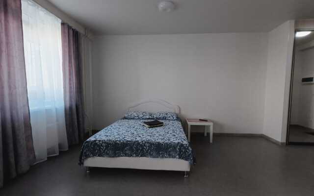 Na Ulitse Sarygina 37 Apartents