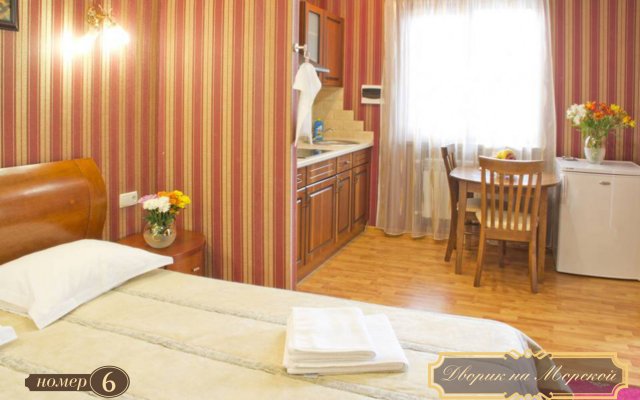 Dvorik Na Morskoj Furnished rooms