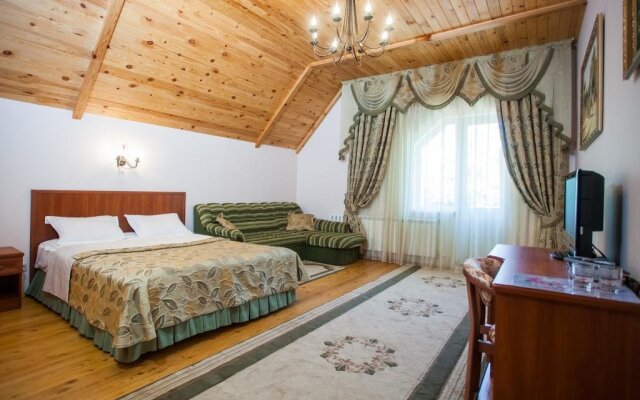 Kapriz Hotel