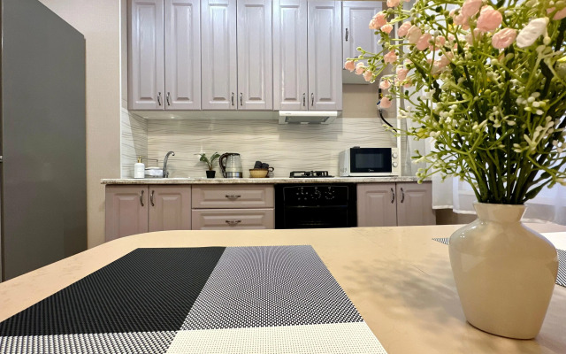 Квартира Живи Тут 89