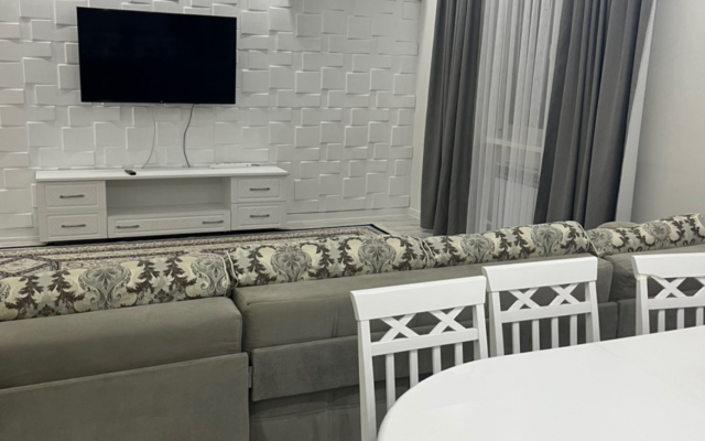 Dvukhkomnatnaya Studiya Zhk Modern Siti Flat