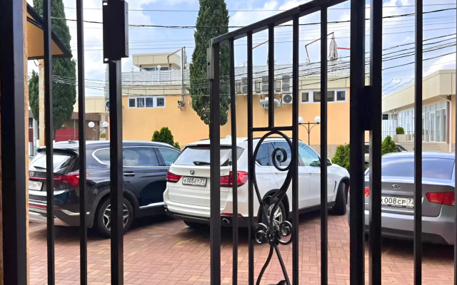 Nasezam Nizhneimeretinskaya 137a Flat