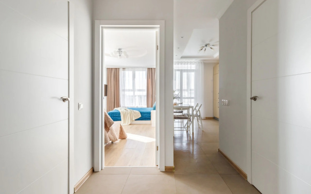 Апартаменты Полулюкс с Балконом и Красивым Видом Юг-Апарт