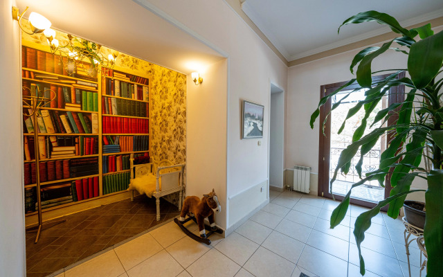 Частный дом Большой уютный коттедж с баней